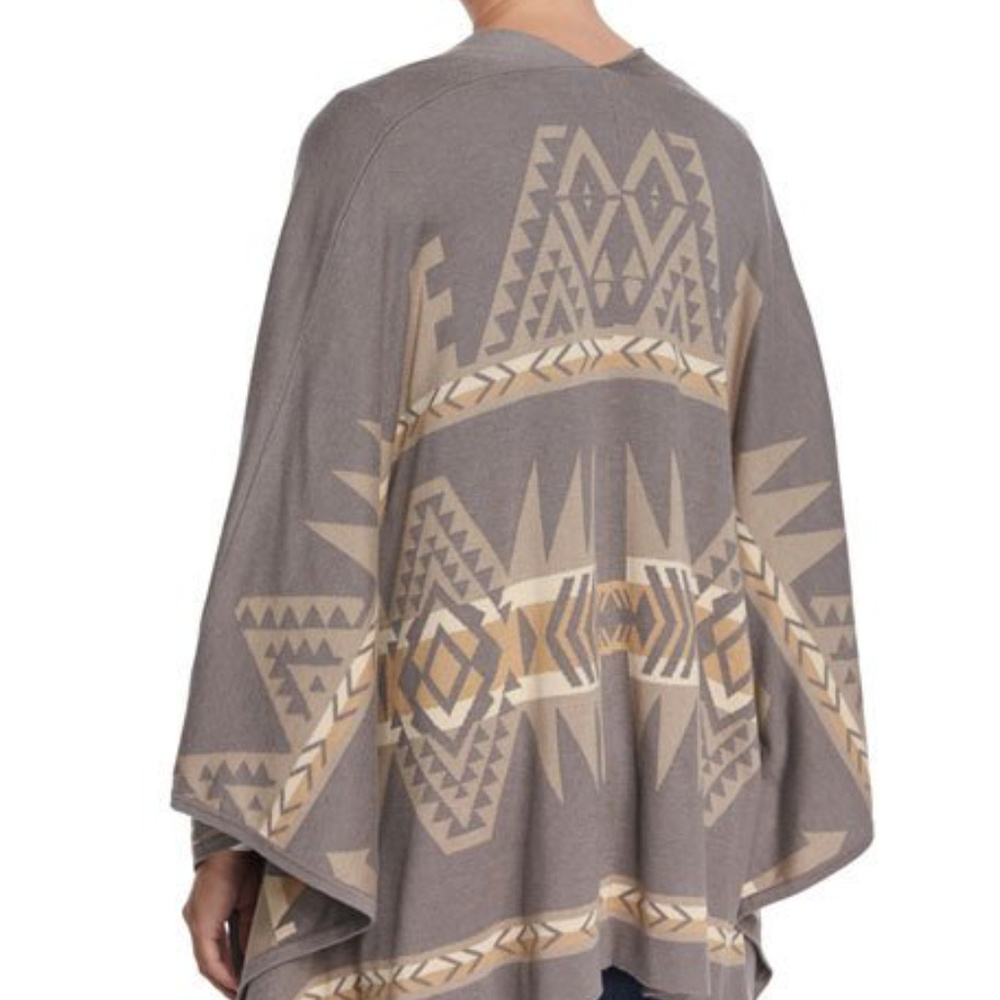 🥳HOST PICK🥳Neiman Marcus Jacquard SantaFe Poncho - Picture 2 of 2
